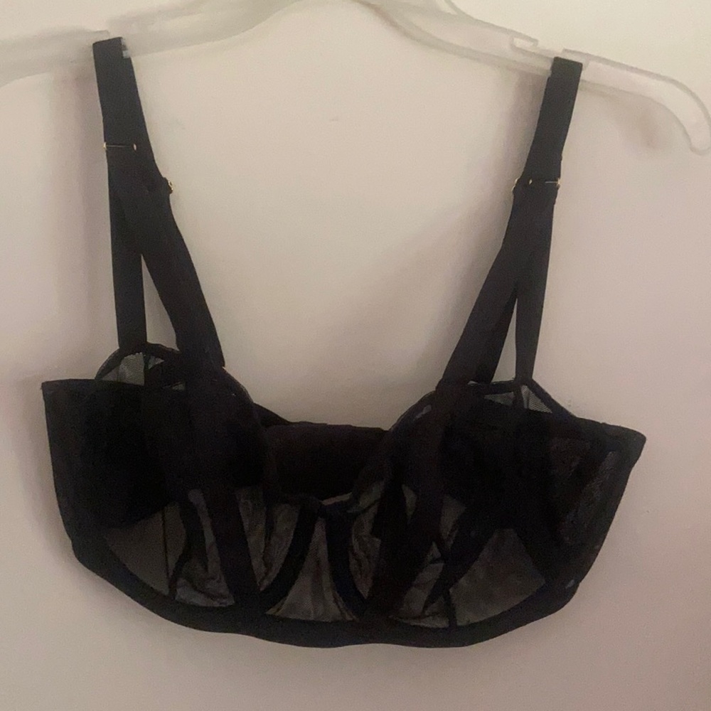 Victoria’s Secret Very Sexy Unlined Balconet
